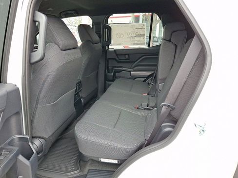 New 2026 Toyota 4Runner SR5 image 6