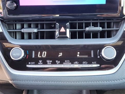 Certified 2025 Toyota Corolla SE image 15