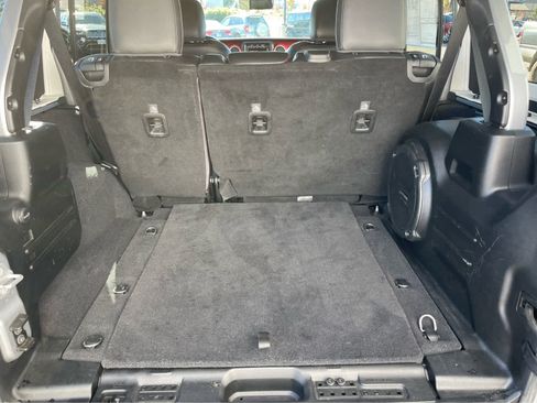 Used 2021 Jeep Wrangler Unlimited Rubicon image 24