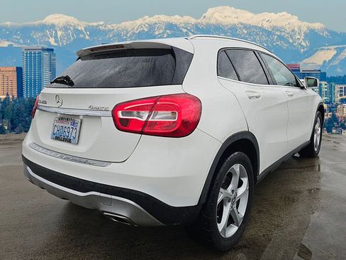 Used 2019 Mercedes-Benz GLA 250 4MATIC image 7