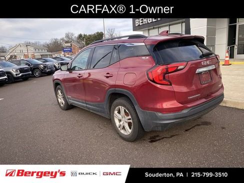 Used 2020 GMC Terrain SLE w/ Driver Convenience Package image 3