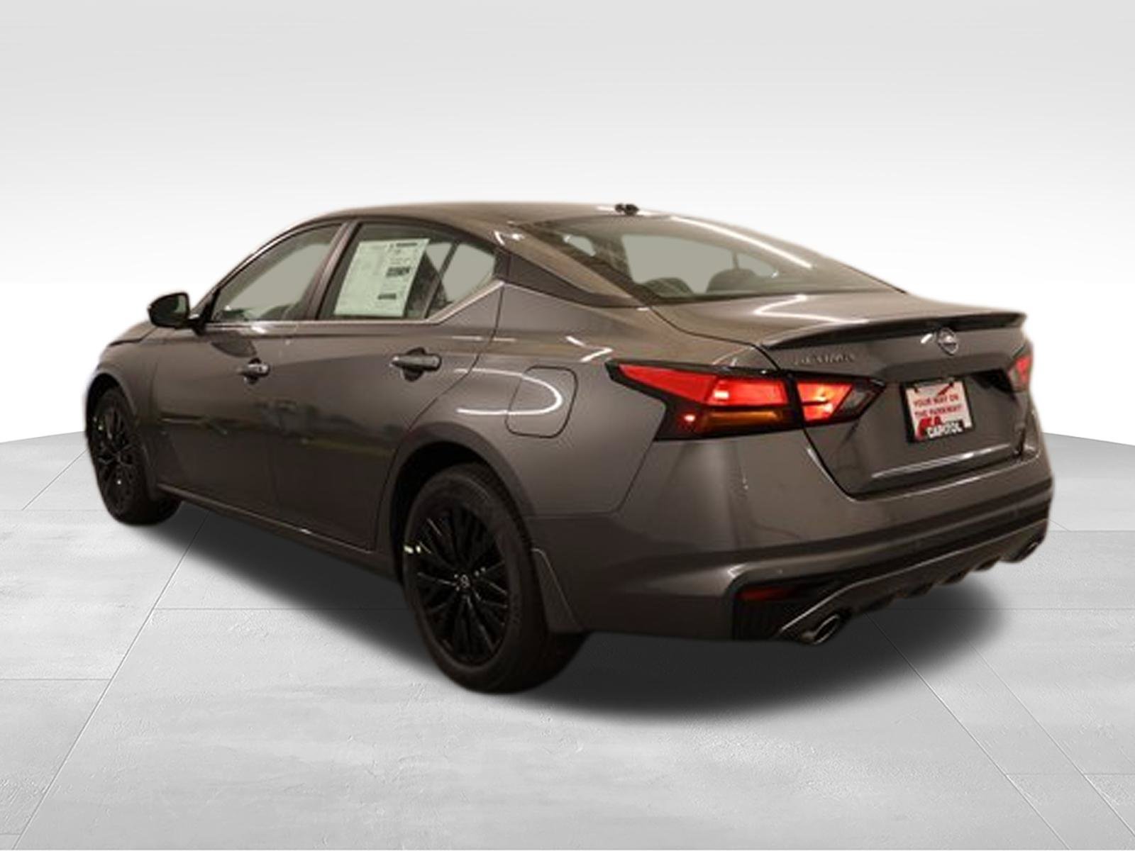 New 2026 Nissan Altima 2.5 SV w/ SV Special Edition Package AWD/4WD image 4