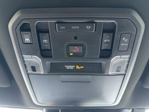 Used 2025 Toyota Tundra Platinum image 15