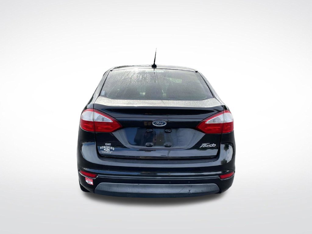 Used 2015 Ford Fiesta SE FWD image 6