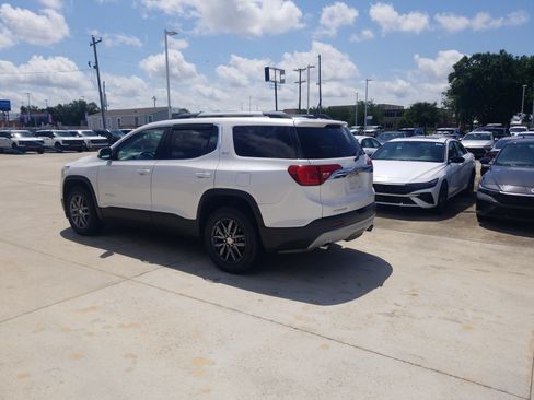 Used 2018 GMC Acadia SLT FWD image 5