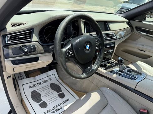 Used 2014 BMW 740i RWD image 17