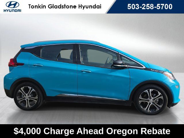 Used 2020 Chevrolet Bolt Premier w/ Infotainment Package FWD image 2