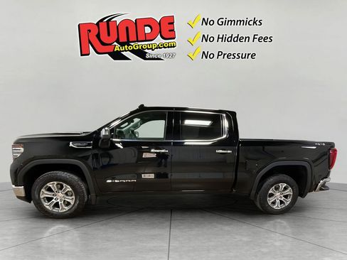 Used 2024 GMC Sierra 1500 SLT image 2