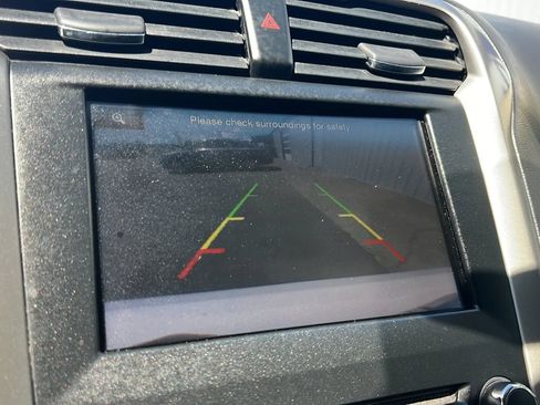 Used 2013 Ford Fusion SE FWD image 26