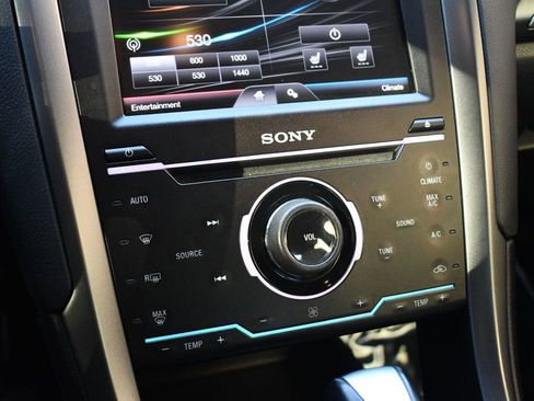 Used 2015 Ford Fusion Titanium image 23