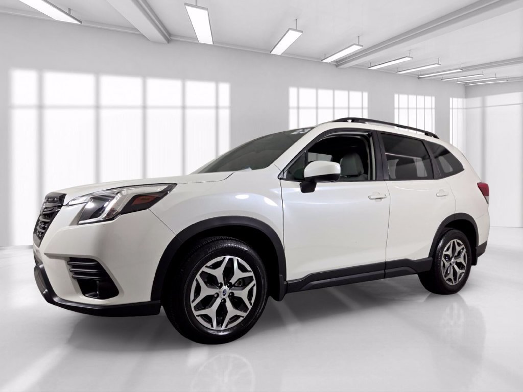 Certified 2023 Subaru Forester Premium AWD/4WD image 2