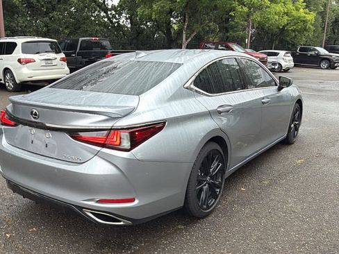 Used 2025 Lexus ES 350 F Sport w/ Accessory Package (Z2) FWD image 5