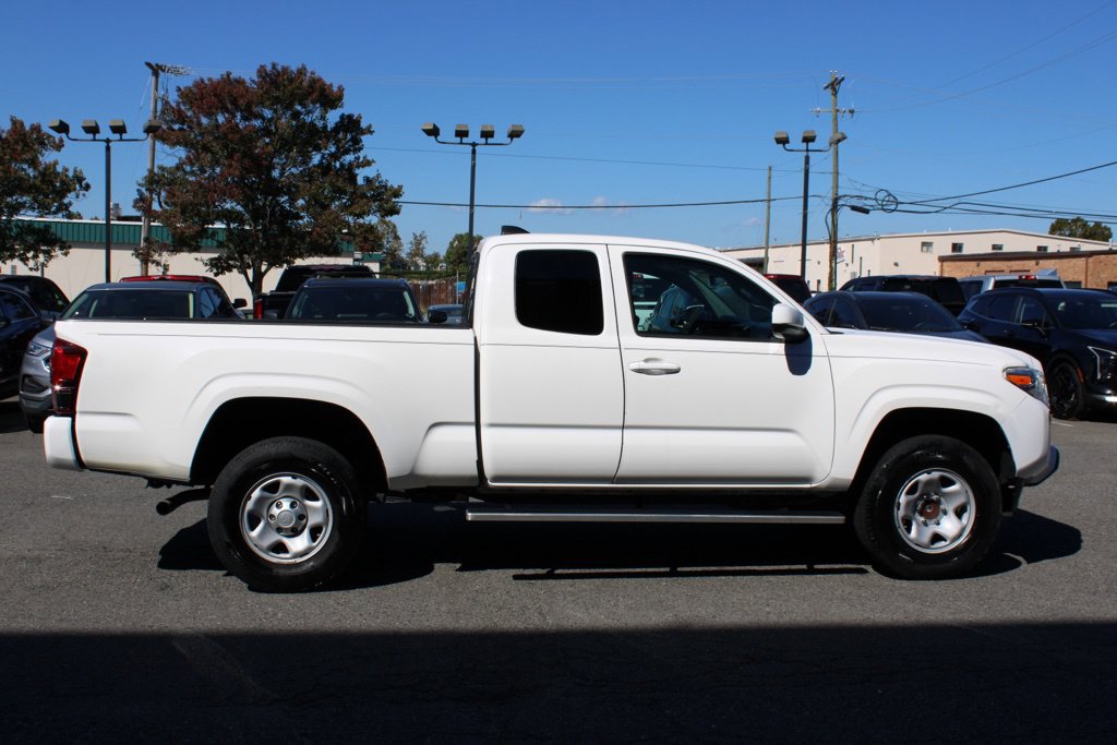 Used 2021 Toyota Tacoma SR w/ SR Convenience Package RWD image 8