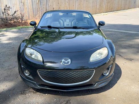 Used 2010 MAZDA MX-5 Miata Grand Touring w/ Premium Pkg RWD image 15