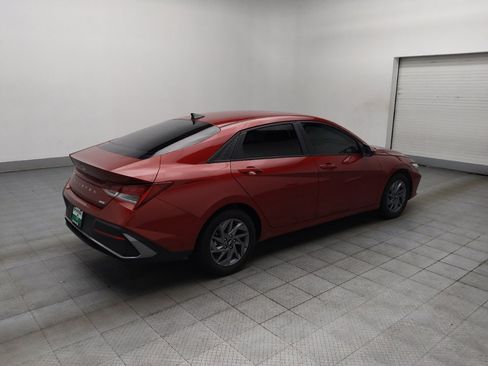 Used 2024 Hyundai Elantra Blue FWD image 10