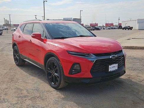 Used 2022 Chevrolet Blazer RS w/ Enhanced Convenience Package FWD image 2