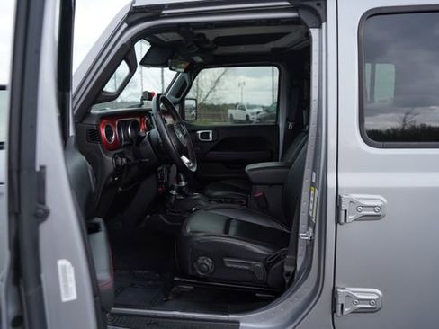 Used 2020 Jeep Gladiator Rubicon AWD/4WD image 13