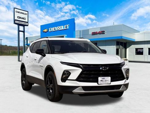 New 2026 Chevrolet Blazer LT w/ Convenience Package FWD image 1