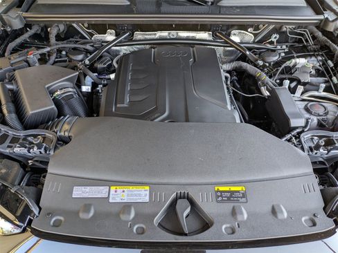 New 2025 Audi Q5 Premium image 12