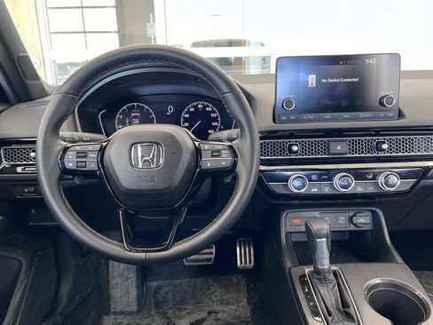 Used 2025 Honda Civic Sport image 6