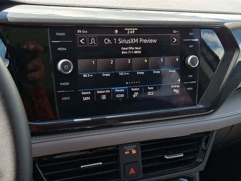 Used 2022 Volkswagen Taos SEL image 27