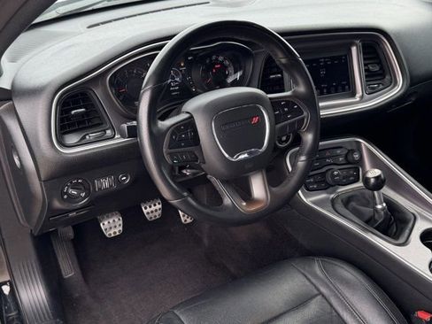 Used 2019 Dodge Challenger R/T w/ Blacktop Package image 12