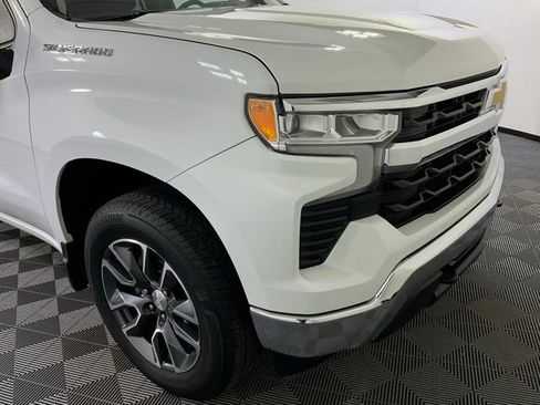 Used 2022 Chevrolet Silverado 1500 LT image 10