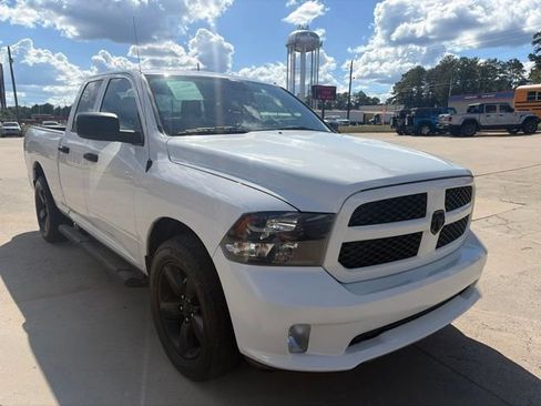 Used 2019 RAM 1500 Express w/ Express Value Package RWD image 31