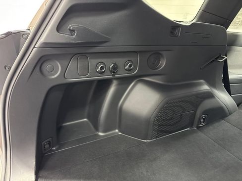 Used 2025 Subaru Forester Premium AWD/4WD image 38