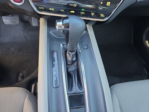 Used 2018 Honda HR-V EX image 21