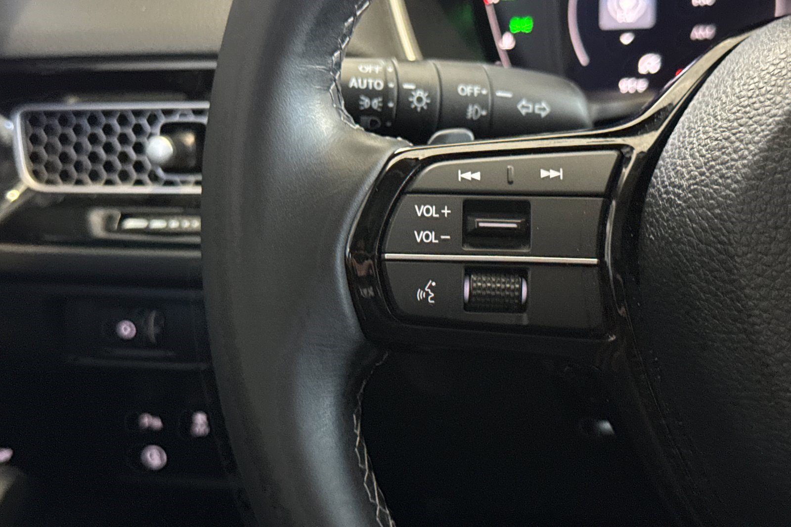 Used 2024 Honda Civic Touring image 30