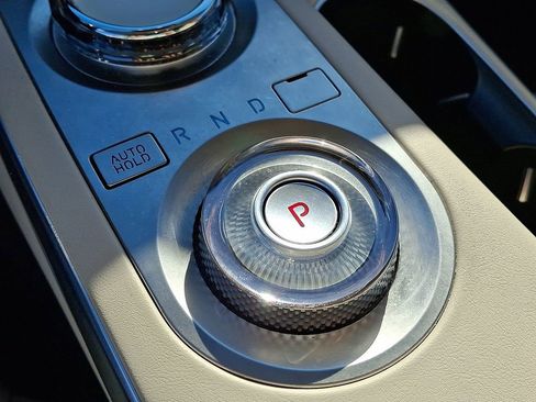 Used 2023 Genesis GV70 2.5T Select w/ Select Package image 16