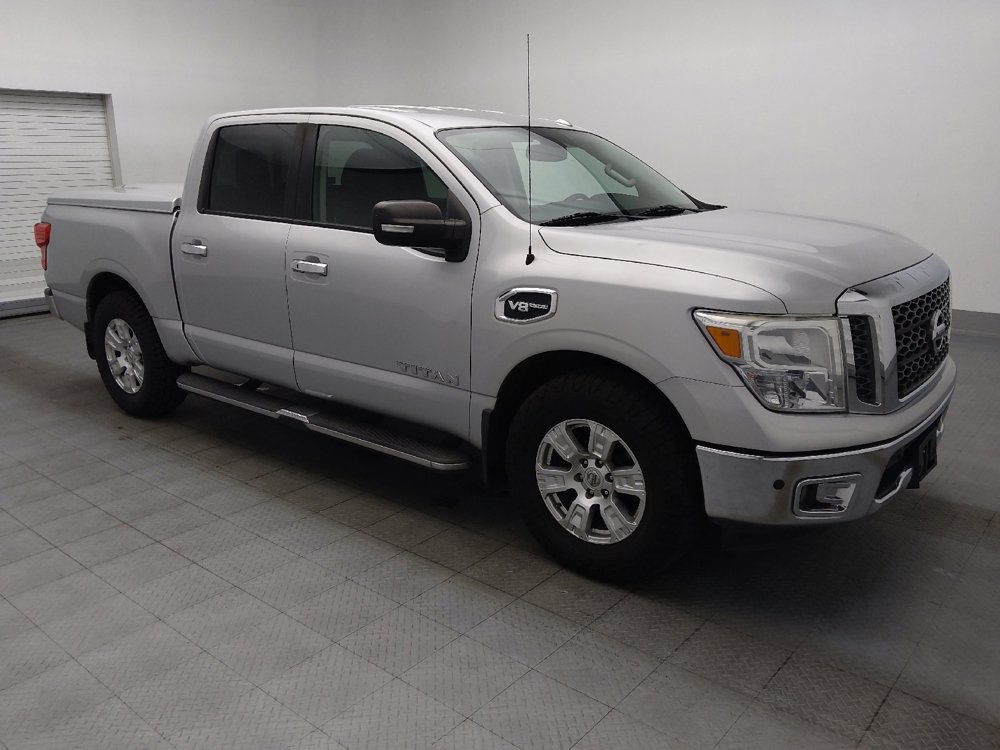 Used 2017 Nissan Titan SV RWD image 11