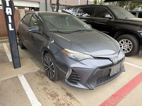 Used 2017 Toyota Corolla L image 2