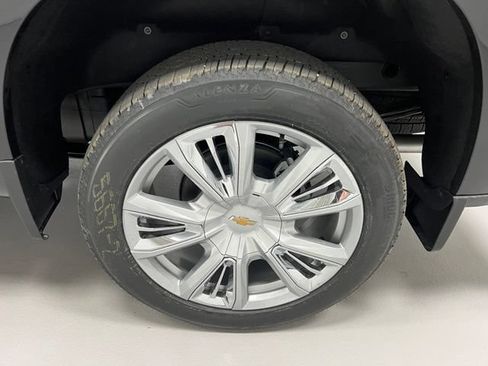 New 2026 Chevrolet Silverado 1500 High Country AWD/4WD image 5