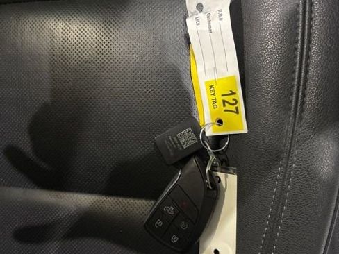 Used 2025 GMC Sierra 1500 SLT image 39