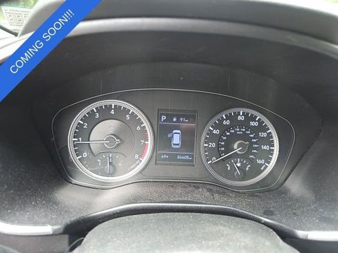 Used 2019 Hyundai Santa Fe SE AWD/4WD image 12