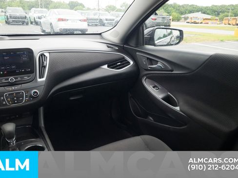 Used 2023 Chevrolet Malibu LT FWD image 19