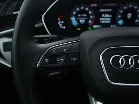 Used 2025 Audi Q3 2.0T Premium image 24