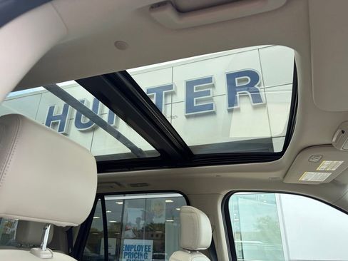 Used 2020 Ford Expedition Platinum AWD/4WD image 30
