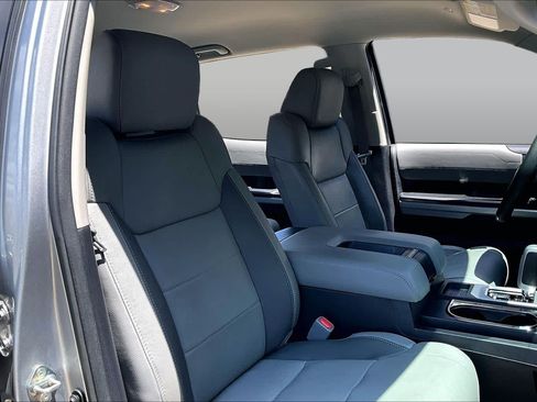 Used 2020 Toyota Tundra Limited w/ Limited Premium Package AWD/4WD image 9