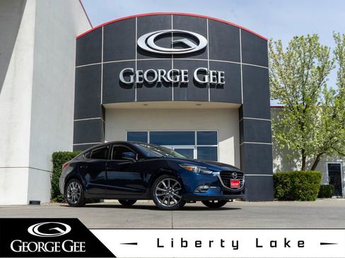 Used 2018 MAZDA MAZDA3 Grand Touring image 1