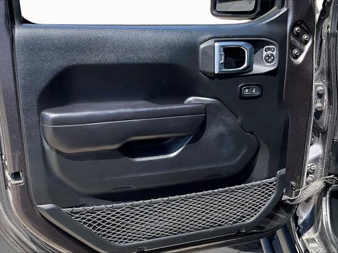 Used 2020 Jeep Wrangler Sport AWD/4WD image 20