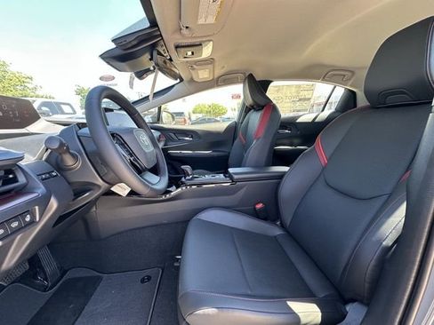 New 2026 Toyota Prius Plug-In Hybrid FWD image 23