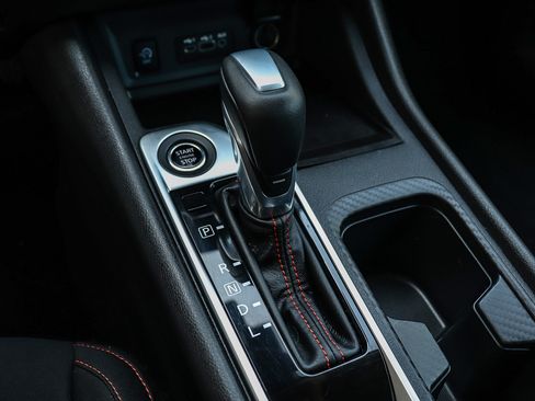 Used 2025 Nissan Sentra SR w/ Midnight Edition FWD image 25