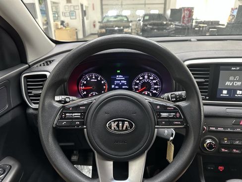Used 2020 Kia Sportage LX image 20