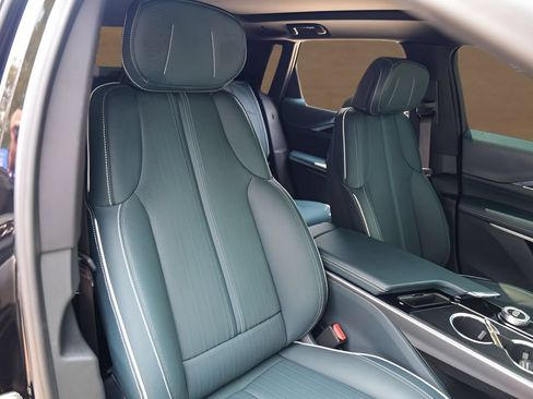 Used 2024 Cadillac Lyriq Luxury w/ Nappa Leather Package AWD/4WD image 27