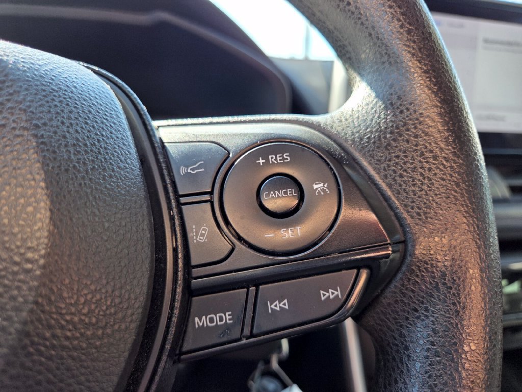Used 2024 Toyota RAV4 LE AWD/4WD image 14