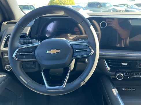 New 2026 Chevrolet Suburban Premier image 14