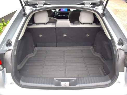 Used 2023 Toyota Prius LE FWD image 22